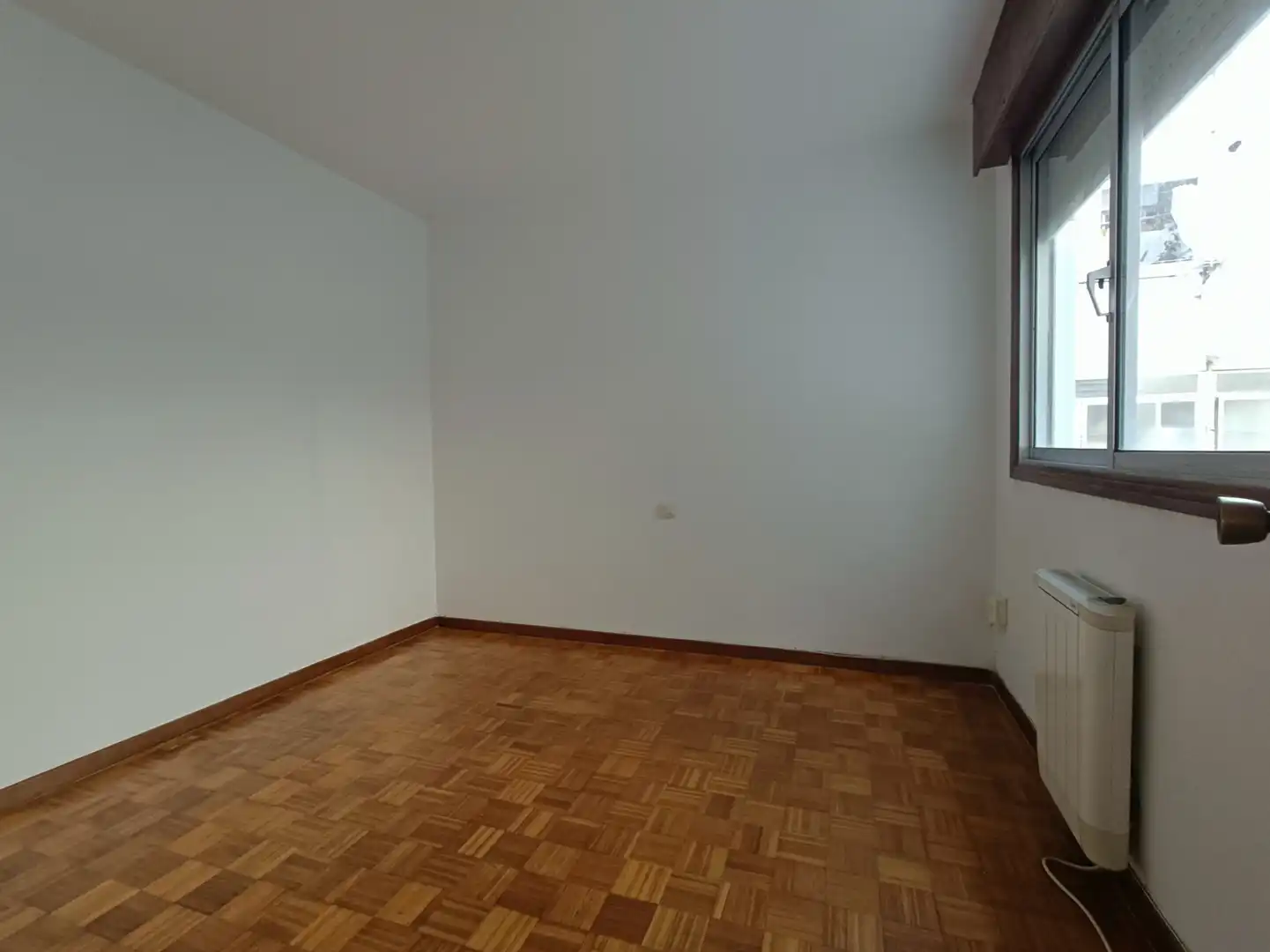 Habitación de Piso en venta en Vigo  con Calefacción, Parquet y Trastero