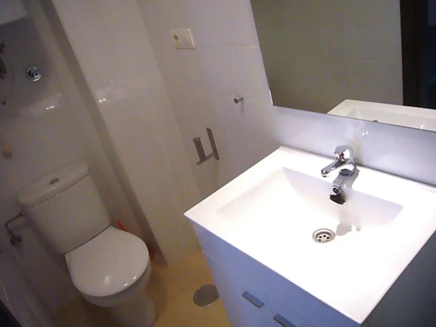 Badezimmer von Wohnung zur Miete in Granada mit Heizung, Möbliert und Balkon