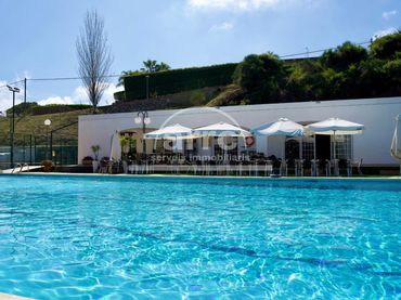 Casa rústica con piscina en venta en Cabrils