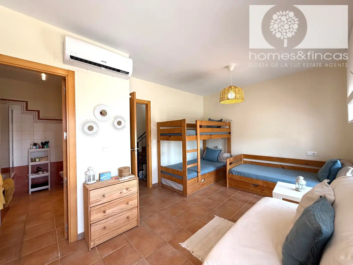 Bedroom of Houses for sale in Ayamonte  with Air Conditioner, Terrace and Furnished