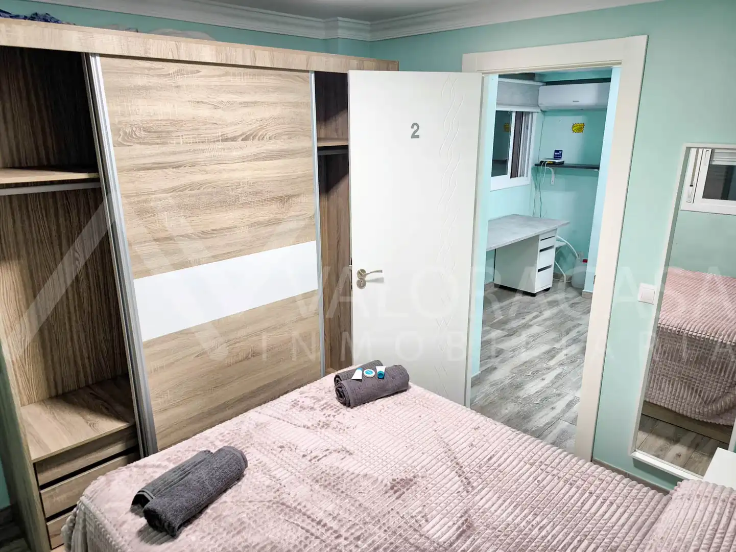 Habitación de Piso de alquiler en Málaga con Aire acondicionado, Amueblado y Horno