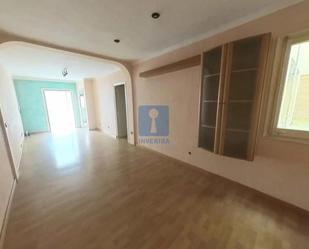 Living room of Flat for sale in Santa Coloma de Gramenet