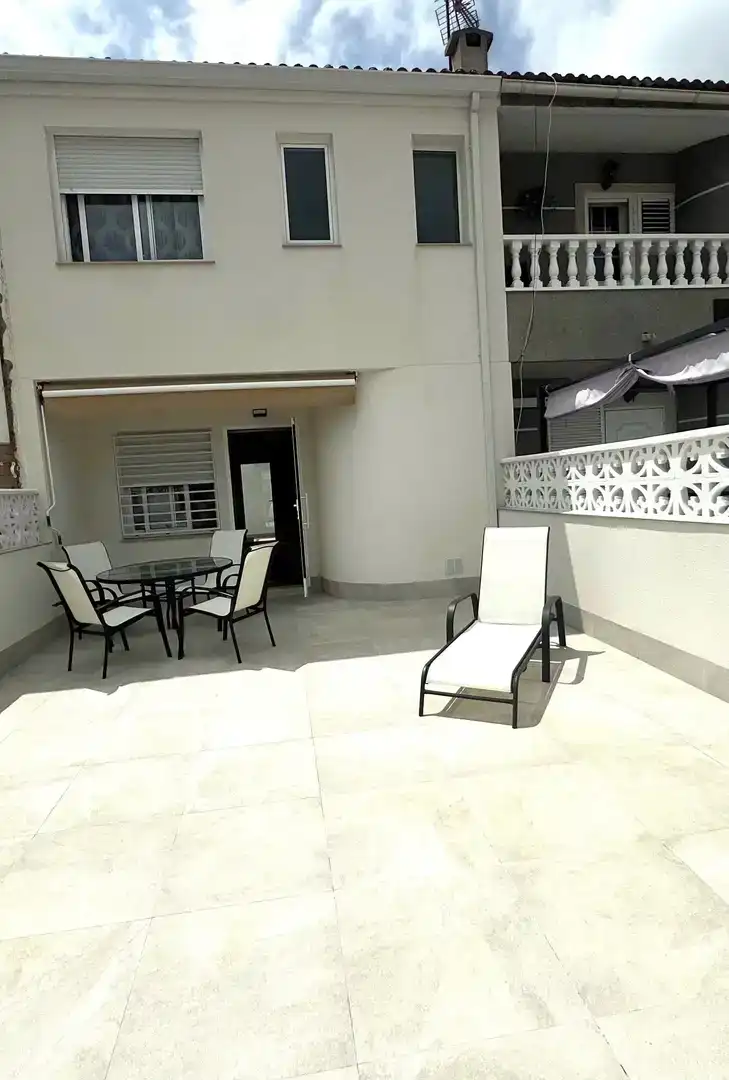 Casa adosada en venda a Calle Urbano Arregui, 78, Playa de los Náufragos