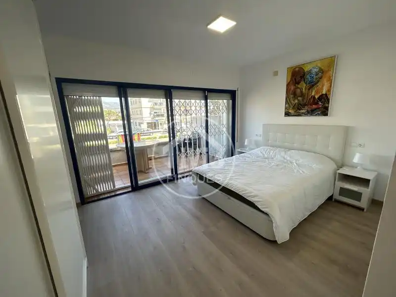 Habitación de Apartamento en venta en Mont-roig del Camp con Aire acondicionado y Amueblado