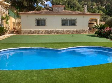 Villa mit Balkon zum Verkauf in Avinguda Mil·lenni 48