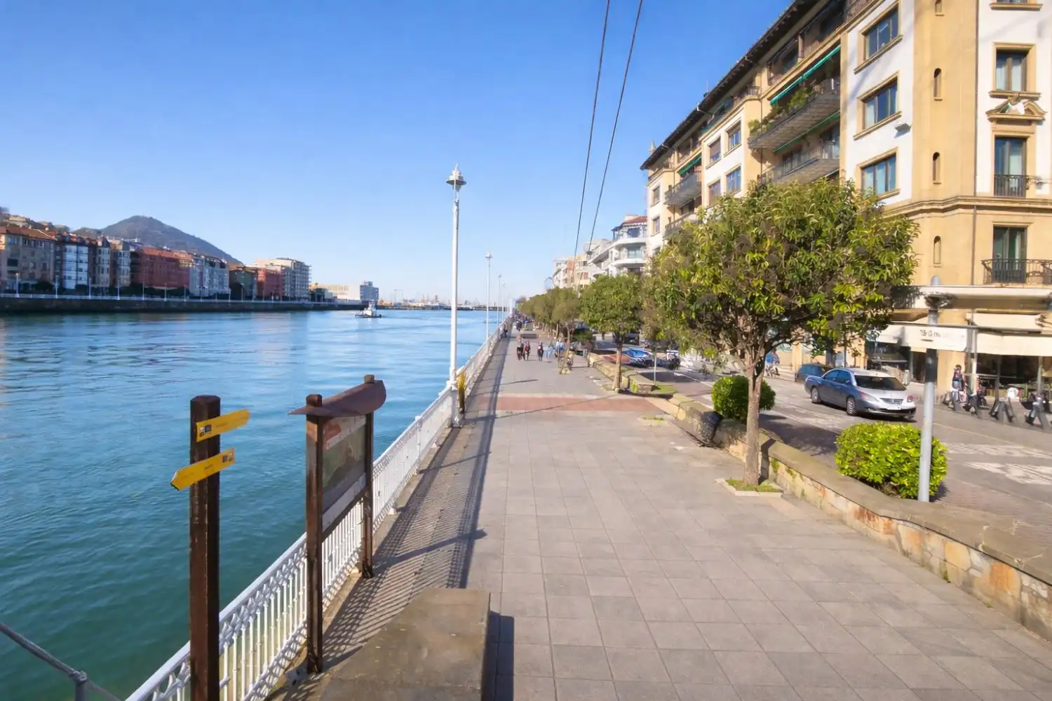 Vista exterior de Pis en venda en Getxo  amb Calefacció, Terrassa i Traster