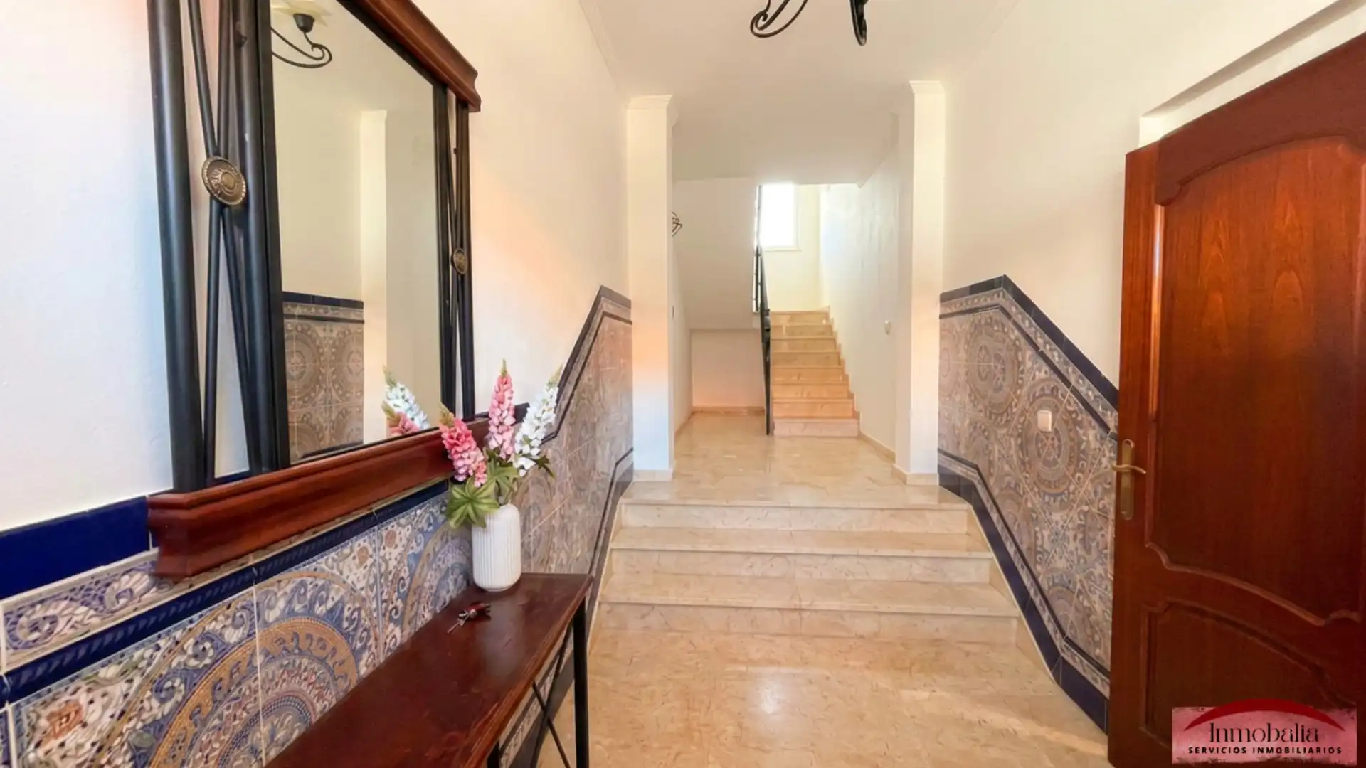 Casa adosada en venta en Sevilla con Aire acondicionado y Balcón