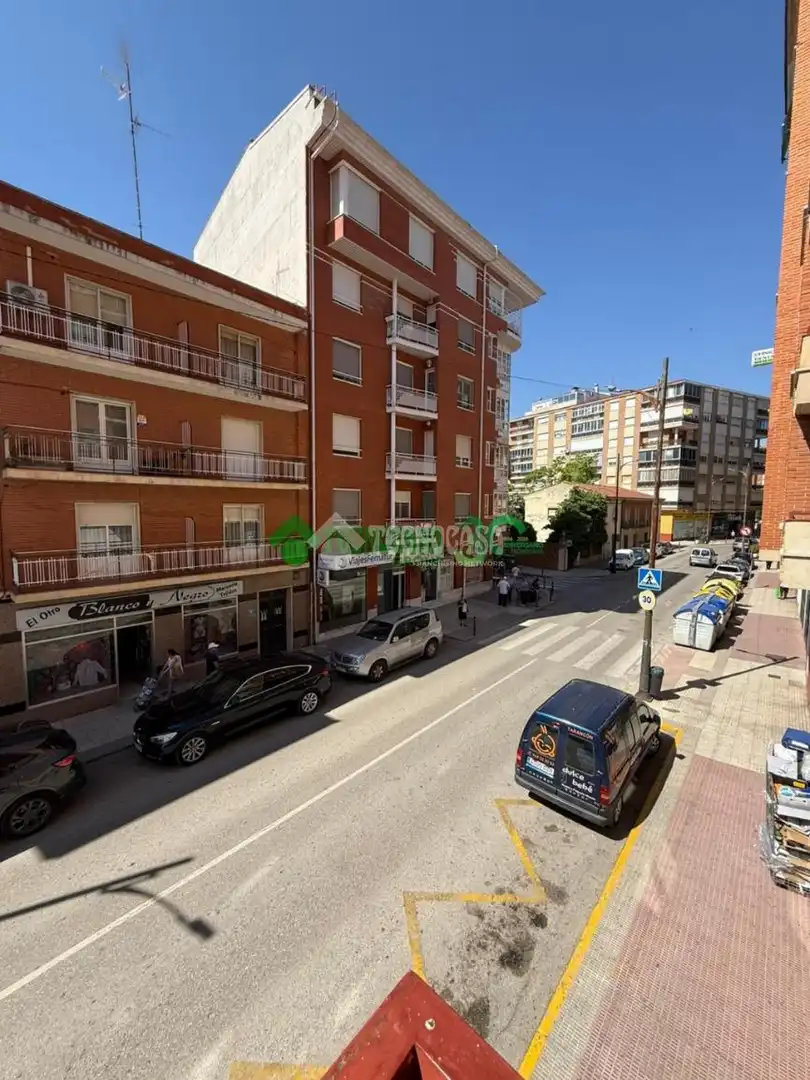 Vista exterior de Pis en venda en Tarancón amb Aire condicionat, Calefacció i Terrassa