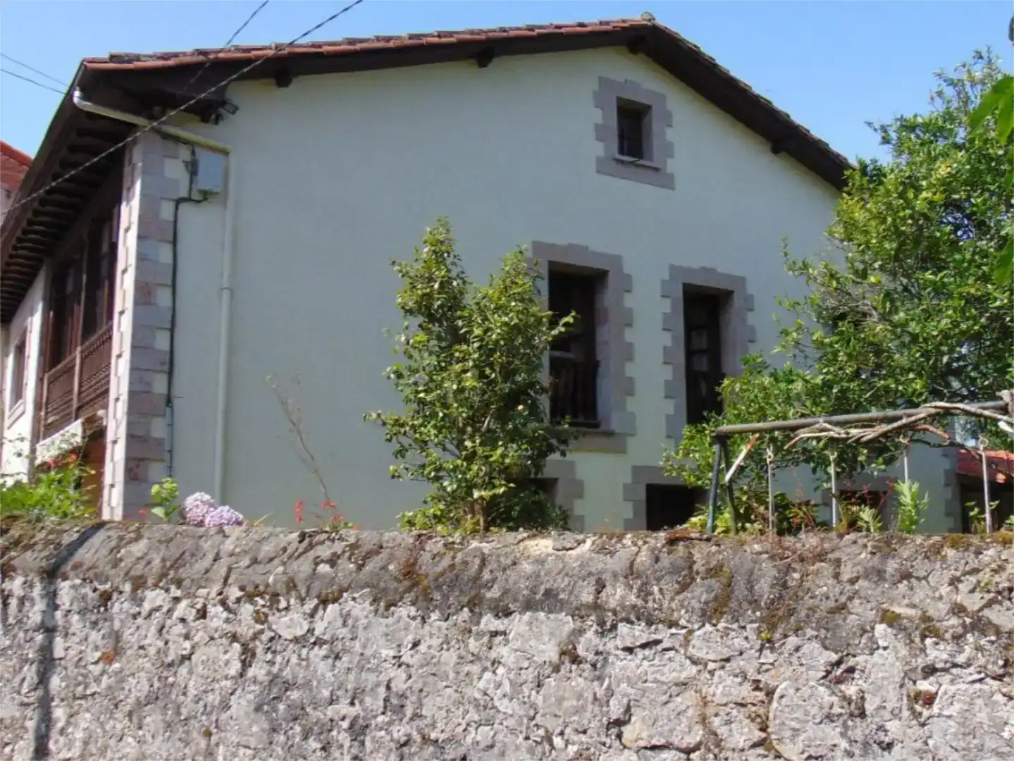 Vista exterior de Casa o chalet en venta en Llanes con Balcón