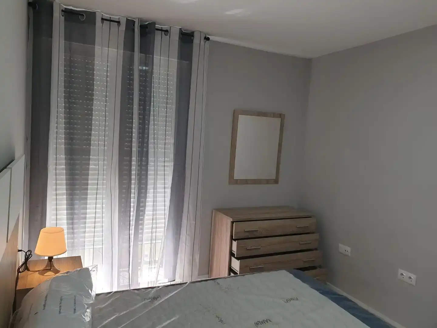 Habitación de Piso de alquiler en Almendralejo con Aire acondicionado, Amueblado y Balcón