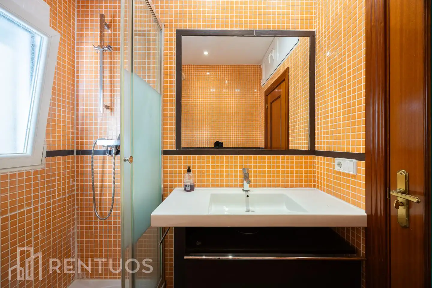 Bathroom of Flat for rent in Tetuán