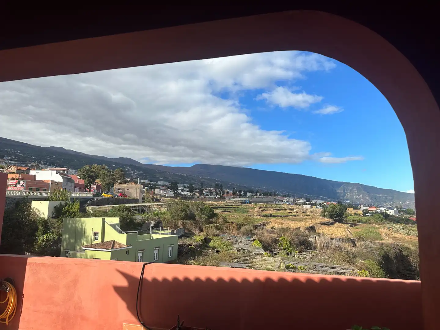 Vista exterior de Casa o chalet de alquiler en La Orotava con Jardín privado, Terraza y Trastero