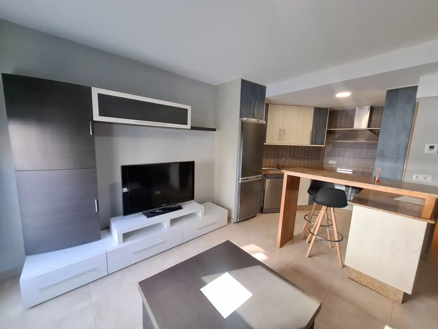 Sala de estar de Piso en venta en Burela con Calefacción y Amueblado