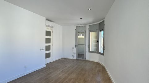 Foto 3 de Piso de alquiler en Carrer de Rosales, Gràcia, Sabadell