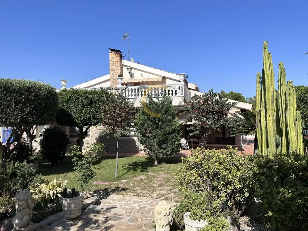 Detached house with pool for sale in Peña de las Águilas, imagen 6