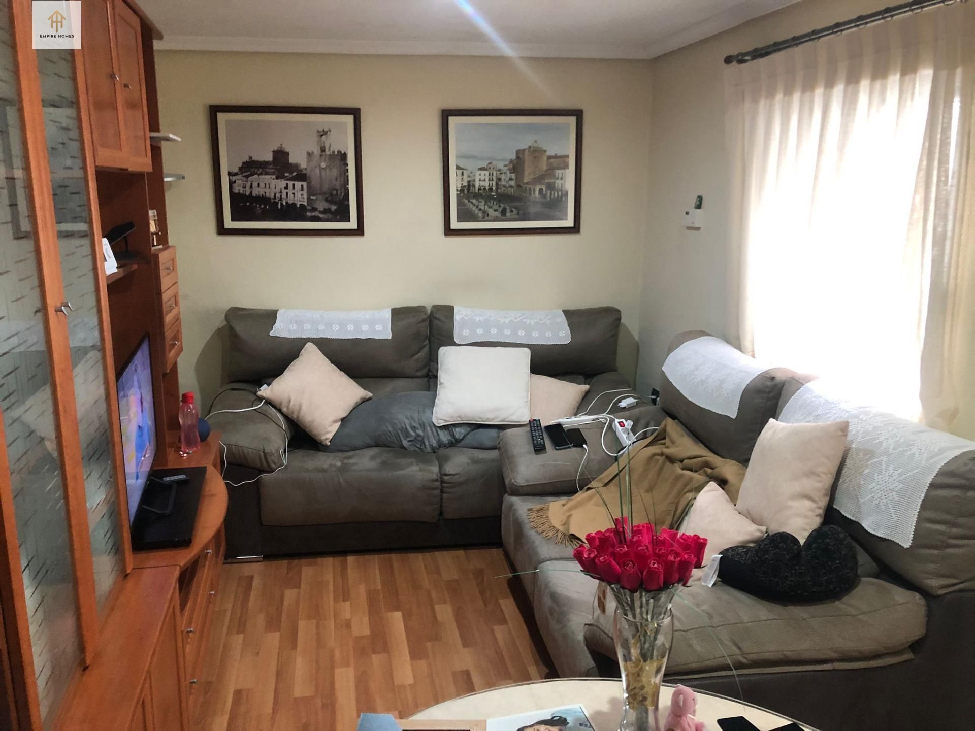Sala d'estar de Pis en venda en Cáceres Capital amb Aire condicionat, Calefacció i Balcó