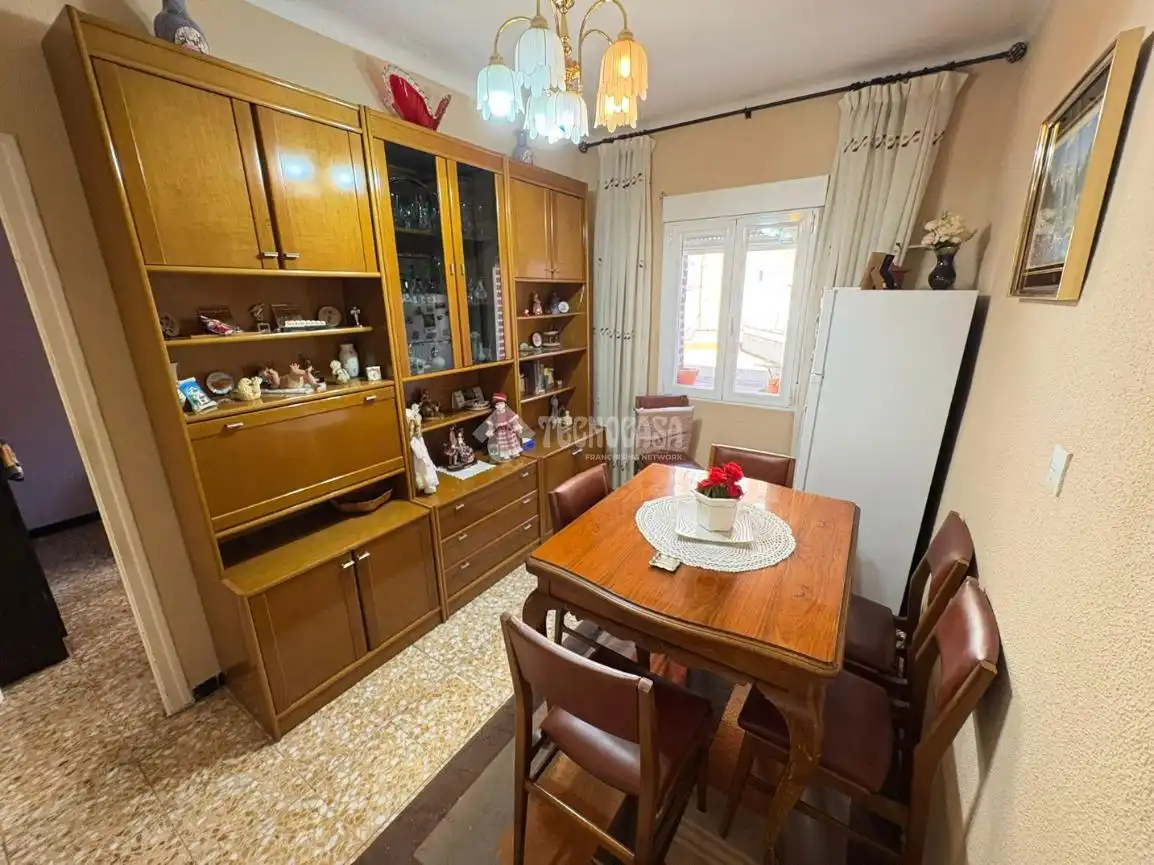 Comedor de Piso en venta en Madrid con Calefacción