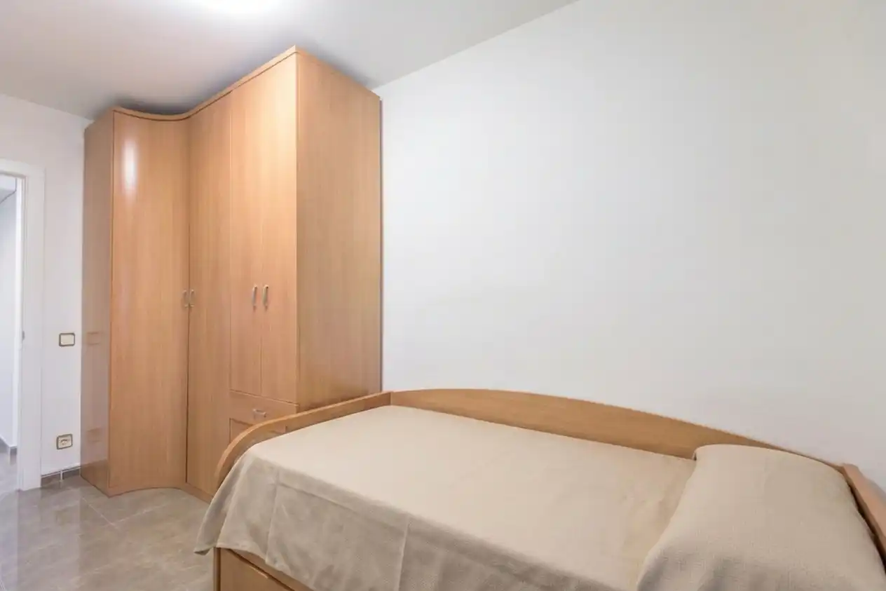 Bedroom of Flat for sale in Tarragona  with Air Conditioner, Heating and Storage room