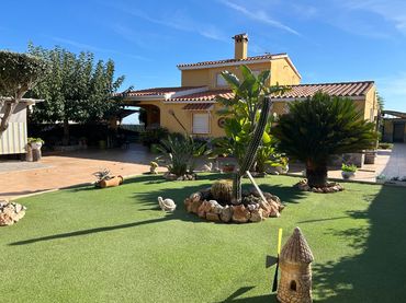 Xalet amb jardí en venda a Calle Sierra San Cristóbal 13