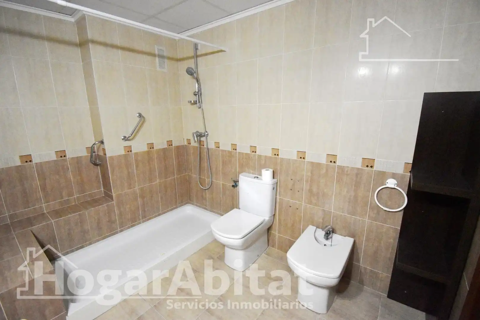 Baño de Piso en venta en Burriana / Borriana con Trastero y Alarma