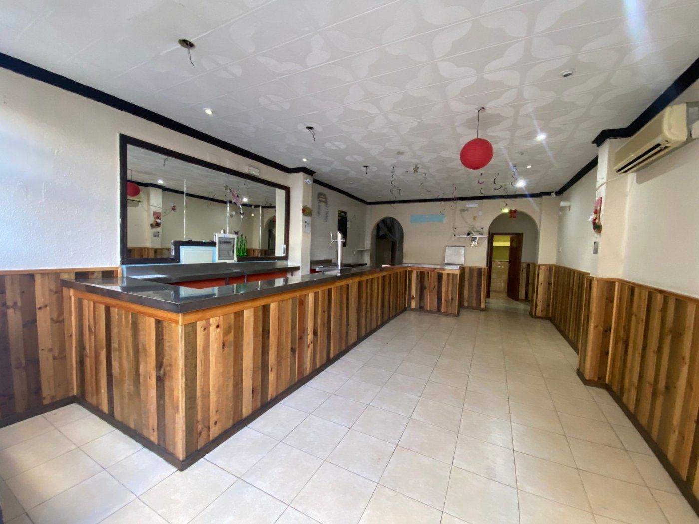 Premises for sale in Alburquerque  with Furnished