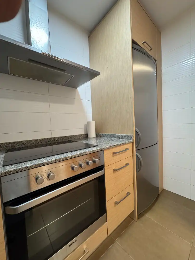 Cocina de Apartamento de alquiler en Santiago de Compostela  con Calefacción, Trastero y Amueblado
