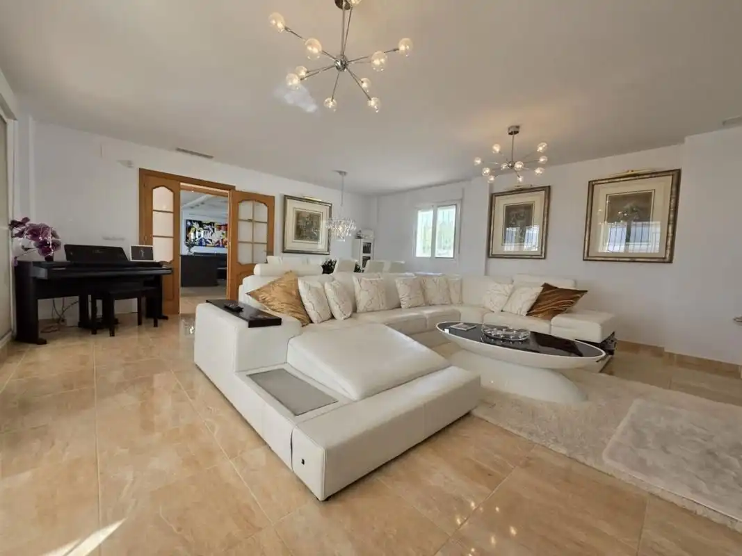 Casa con piscina in vendita a El Pinós / Pinoso, imagen 6
