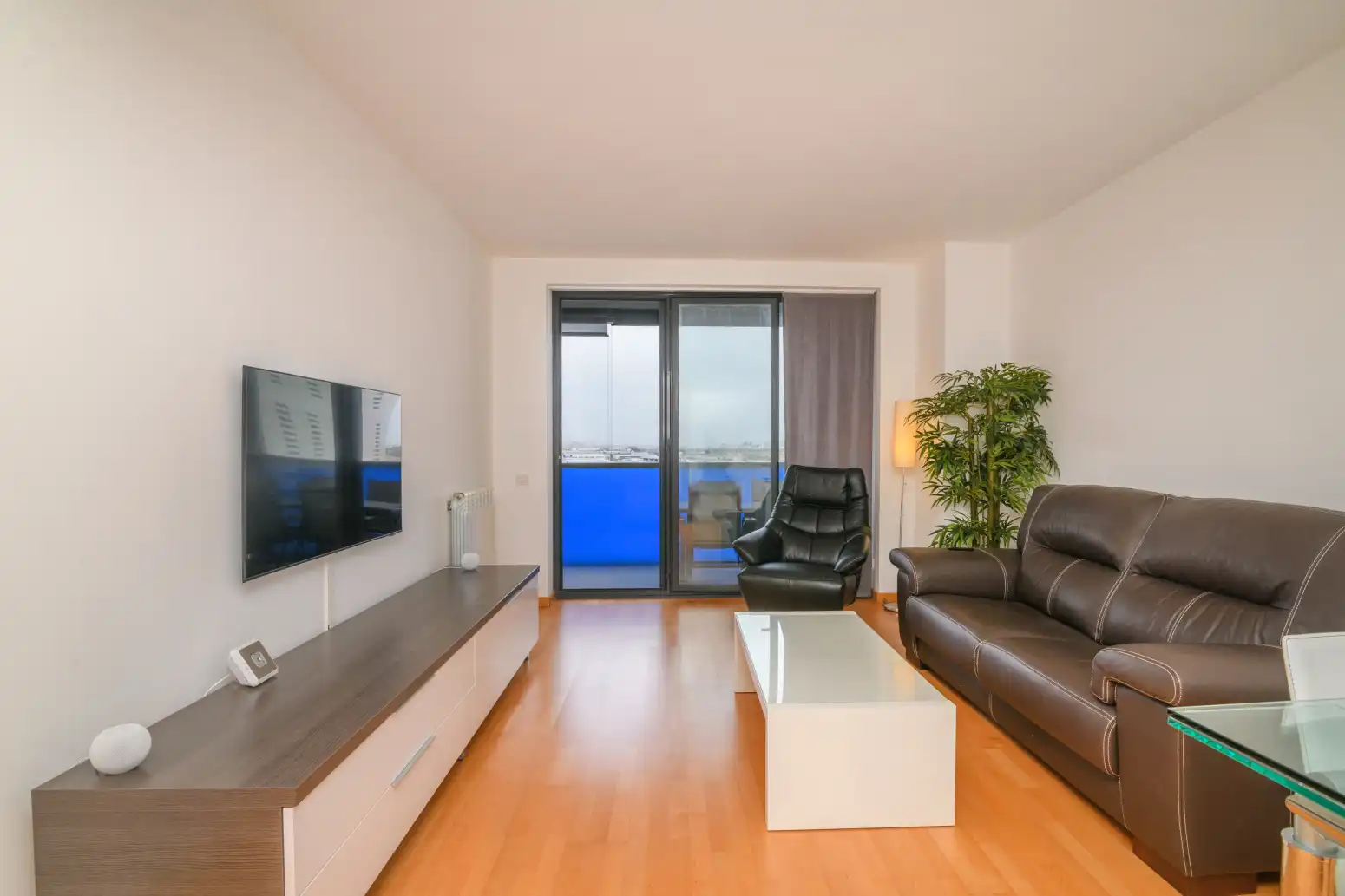 Sala de estar de Piso en venta en Viladecans con Aire acondicionado, Calefacción y Jardín privado
