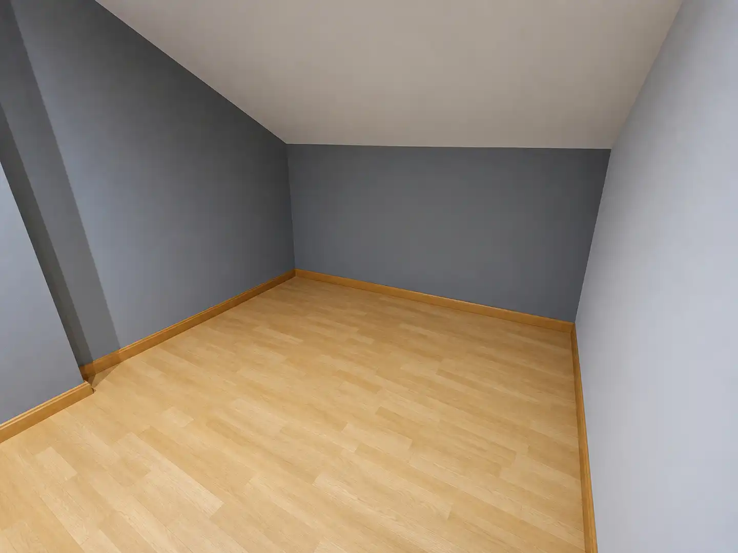Habitación de Dúplex en venta en Toledo con Aire acondicionado, Calefacción y Parquet