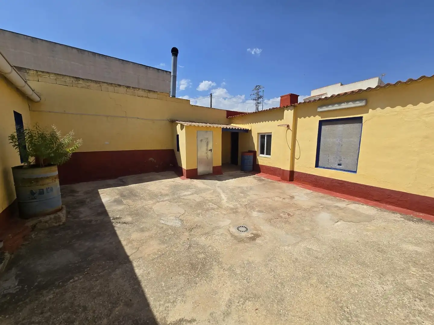 Vista exterior de Casa adosada en venta en Sax