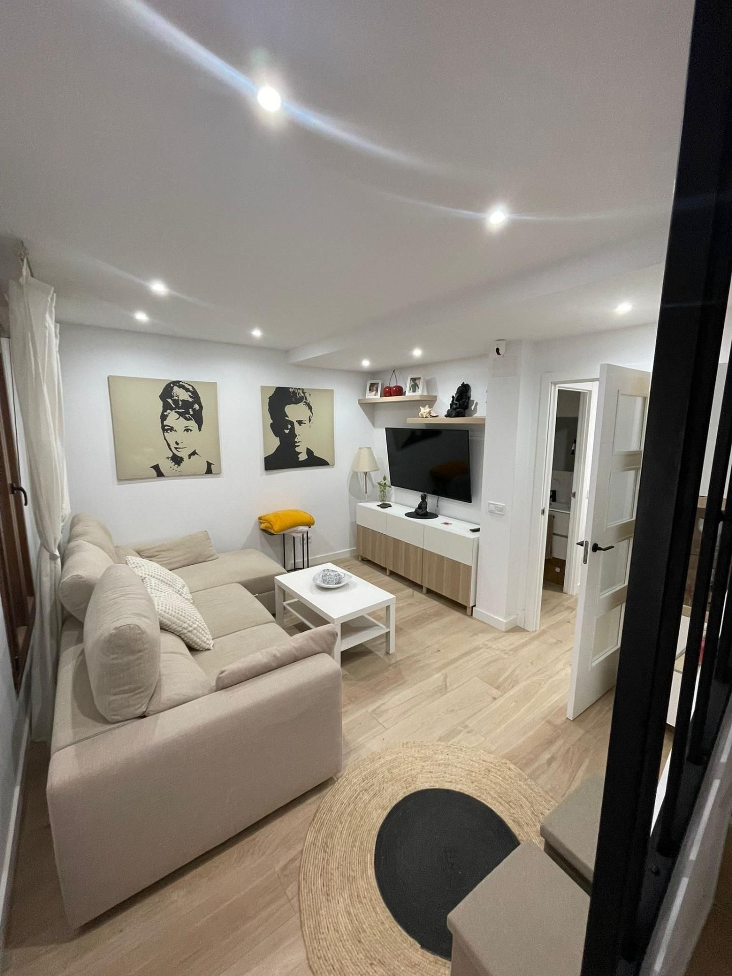 Sala d'estar de Dúplex en venda en Valmojado amb Calefacció, Terrassa i Balcó