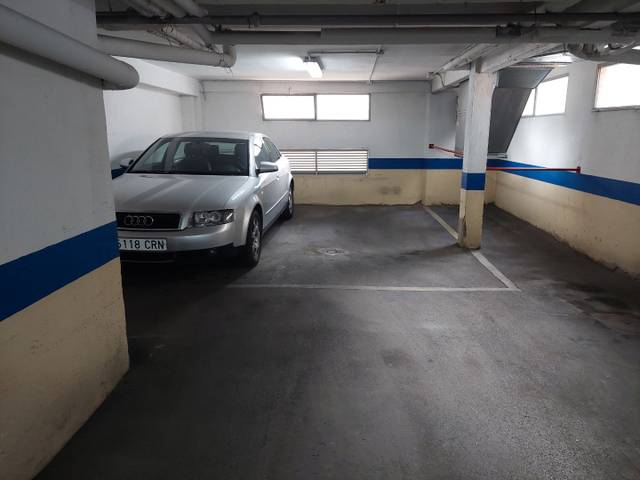 Garaje en Alquiler en Calle de los Hermanos Gómez, 31 en Ventas