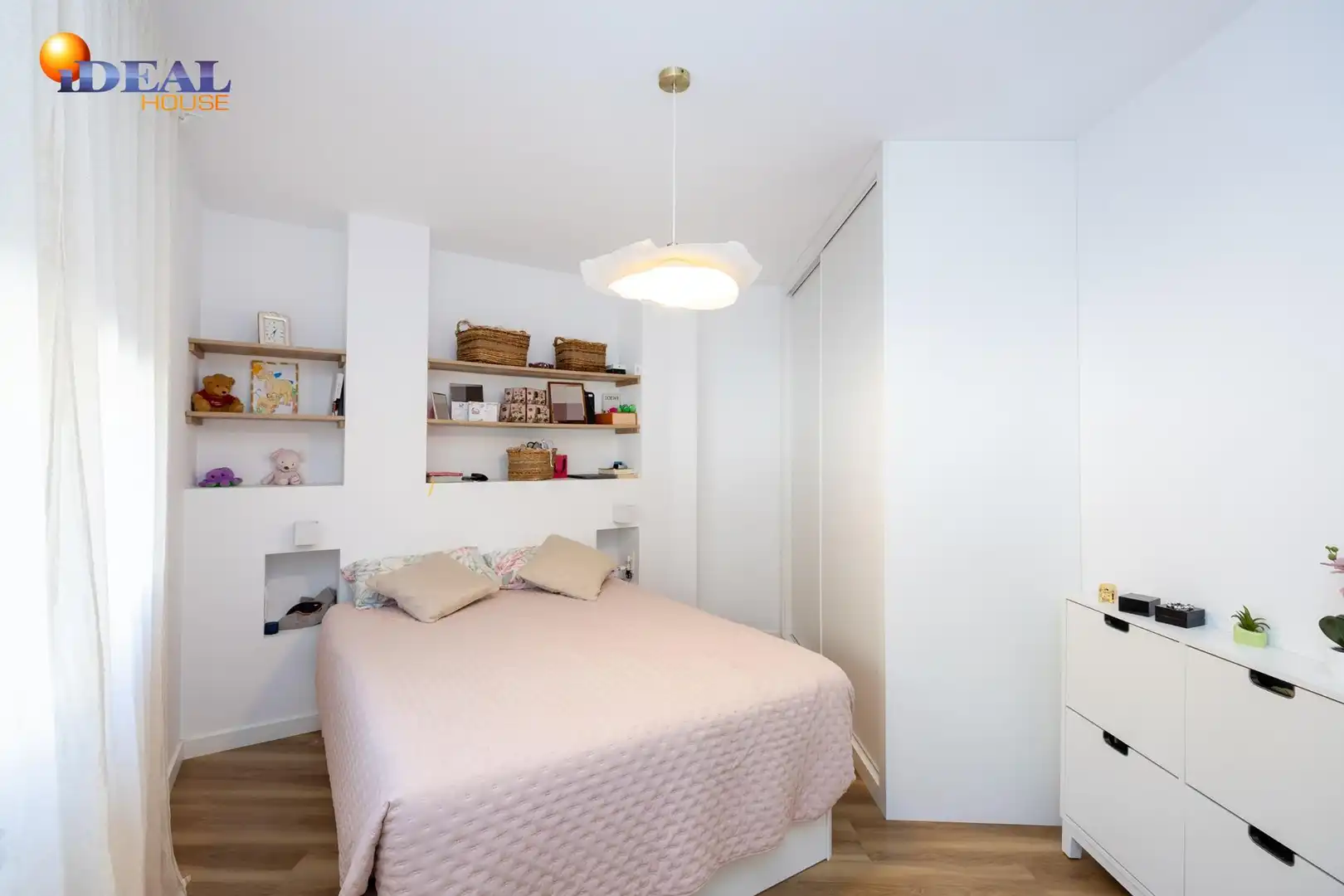 Habitación de Piso en venta en Granada con Aire acondicionado, Calefacción y Terraza