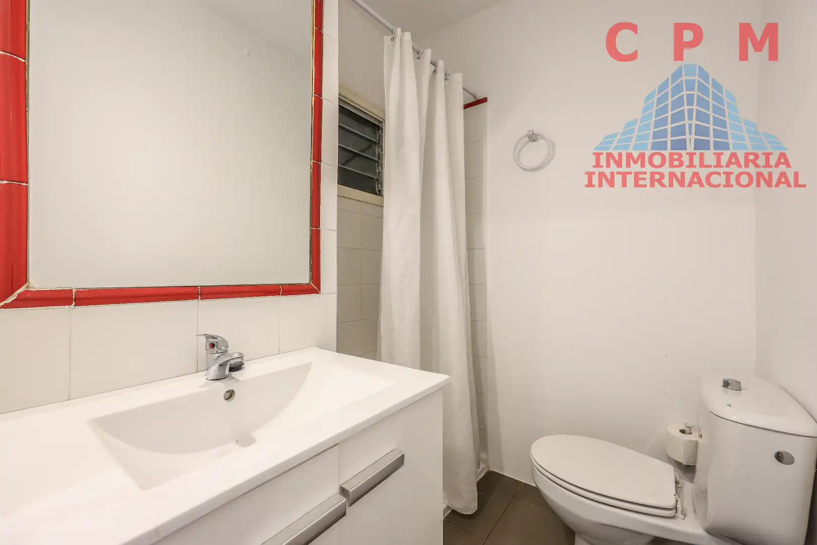 Baño de Piso de alquiler en Madrid con Aire acondicionado, Calefacción y Parquet