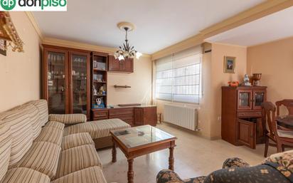 Living room of Single-family semi-detached for sale in Vegas del Genil  with Heating