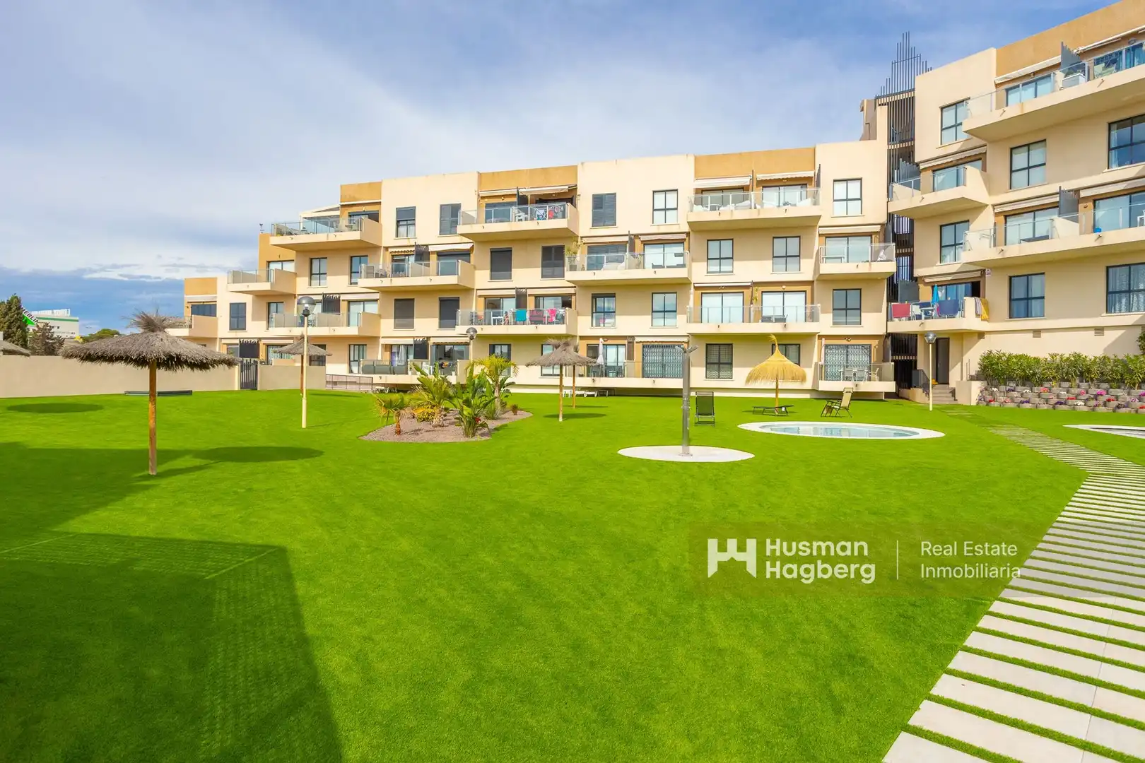 Vista exterior de Apartament en venda en Orihuela amb Balcó