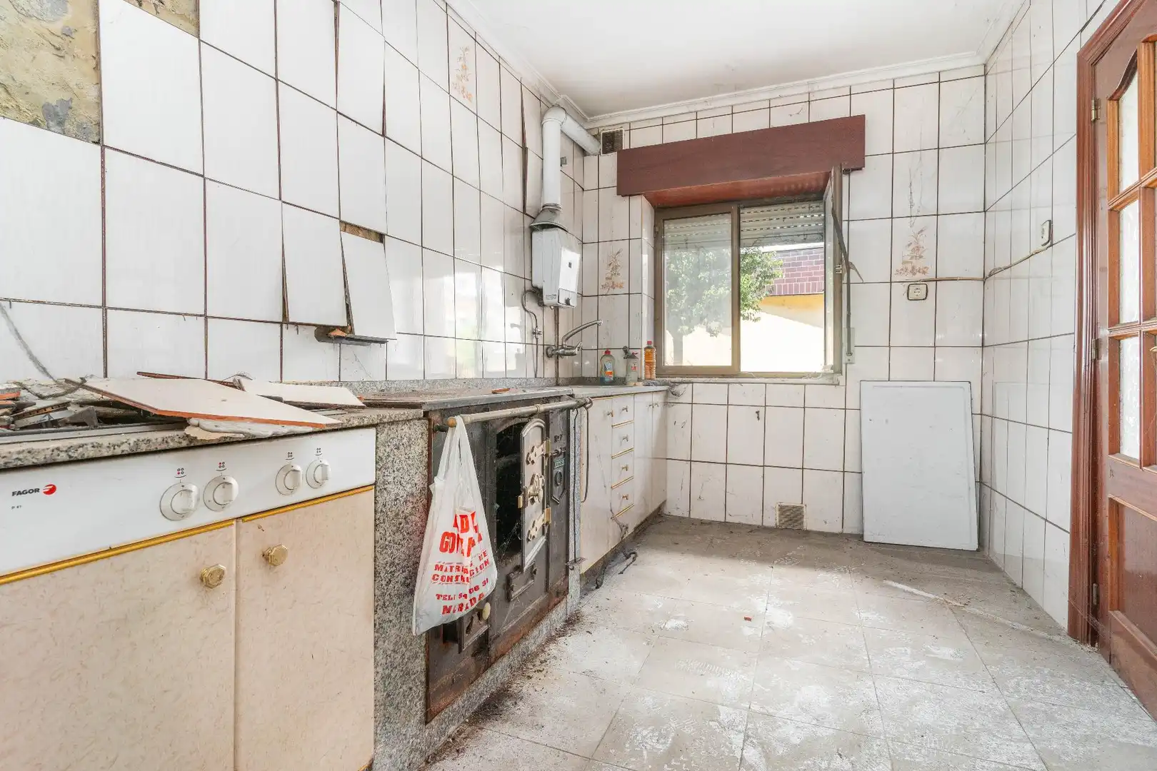 Kitchen of Buildings for sale in Aller