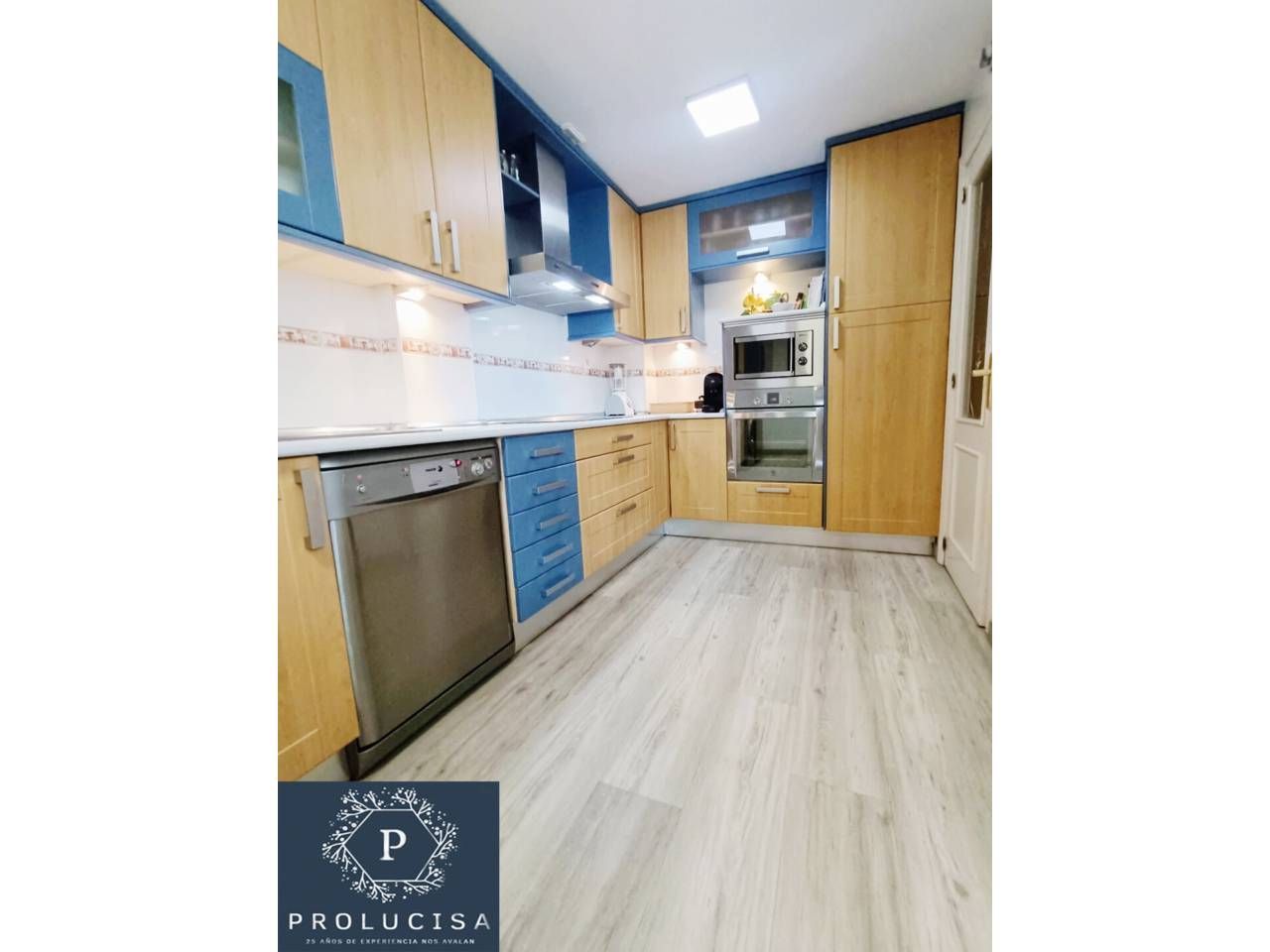 Cuina de Casa adosada en venda en Moraleja de Enmedio amb Calefacció i Terrassa