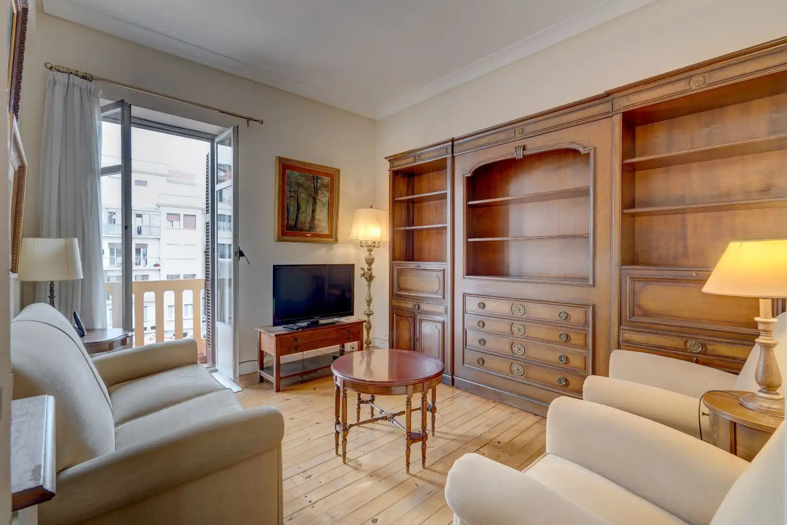 Sala de estar de Piso en venta en Irun  con Calefacción, Trastero y Amueblado