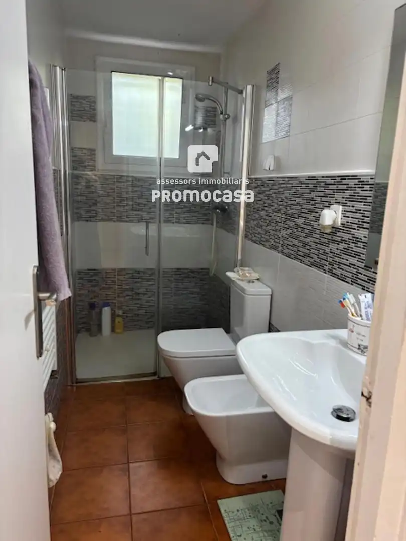 Baño de Casa o chalet en venta en Barberà del Vallès con Calefacción, Terraza y Balcón