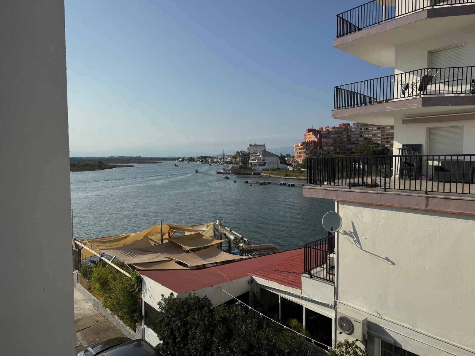 Flat for sale in Roses