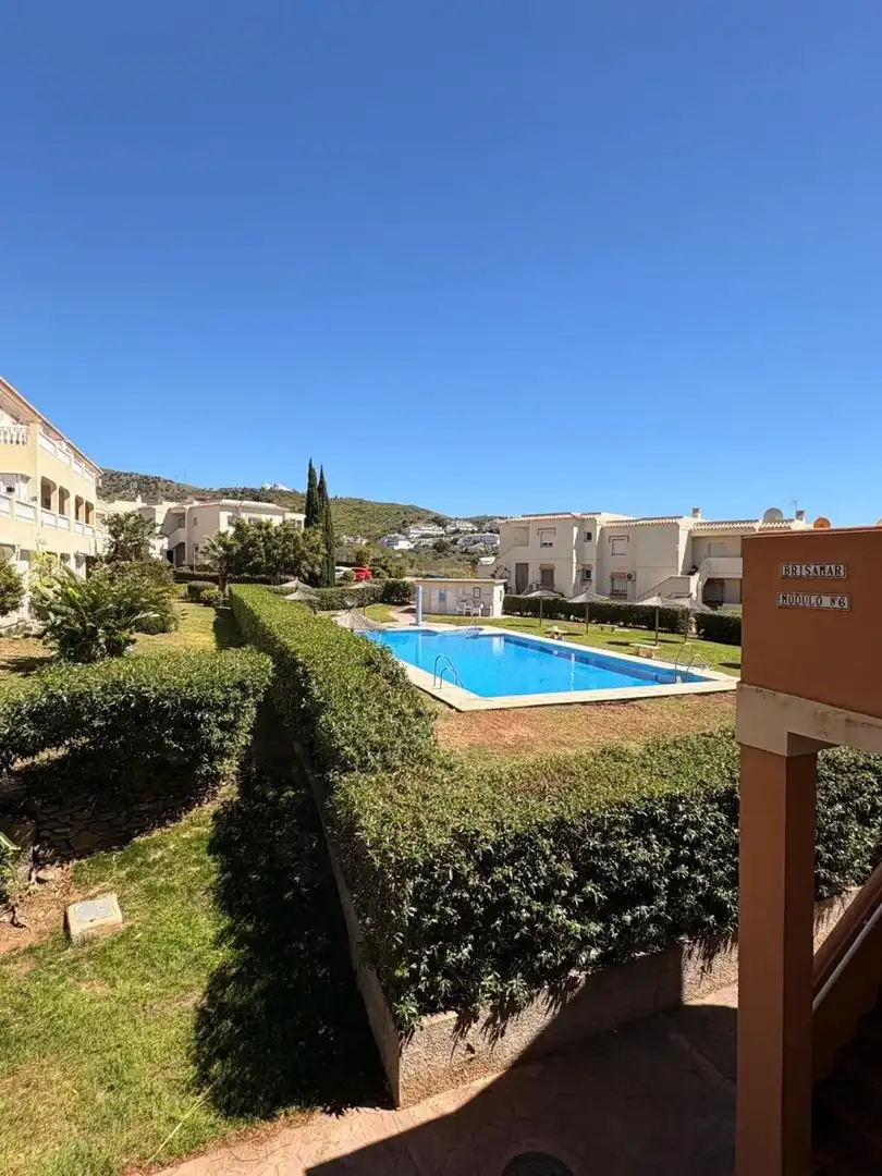 Piscina de Apartament de lloguer en Torrox amb Terrassa i Piscina comunitària