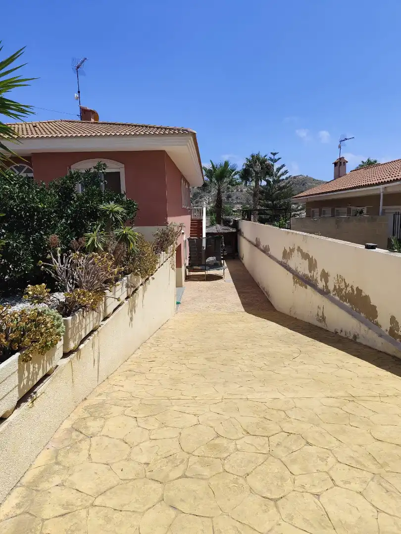 Terrassa de Casa o xalet en venda en Mutxamel amb Aire condicionat, Calefacció i Jardí privat