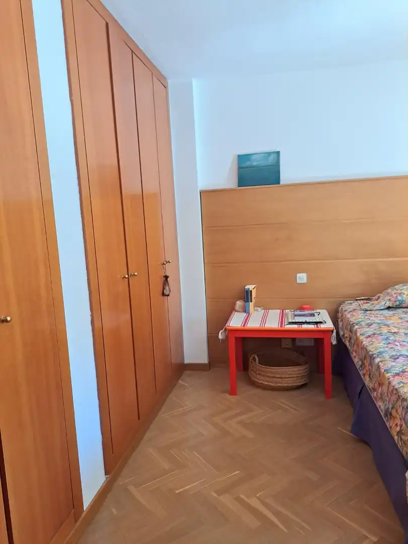 Dormitori de Casa adosada en venda en Tres Cantos amb Calefacció, Terrassa i Traster