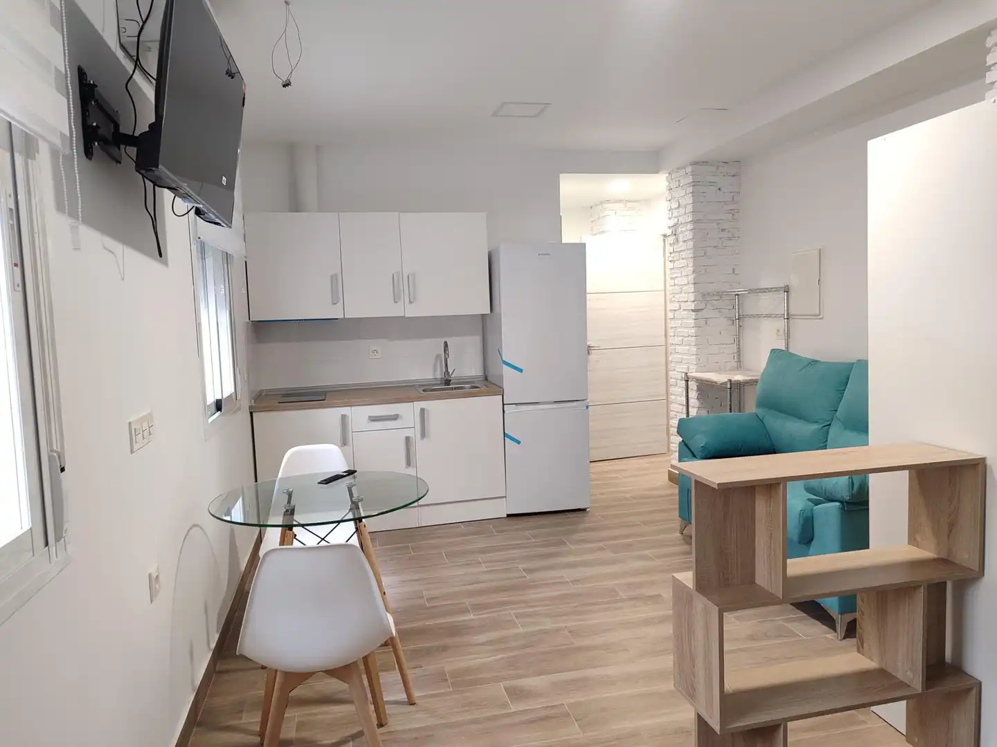 Kitchen of Flat for rent in Granada  with Air Conditioner and Balcony