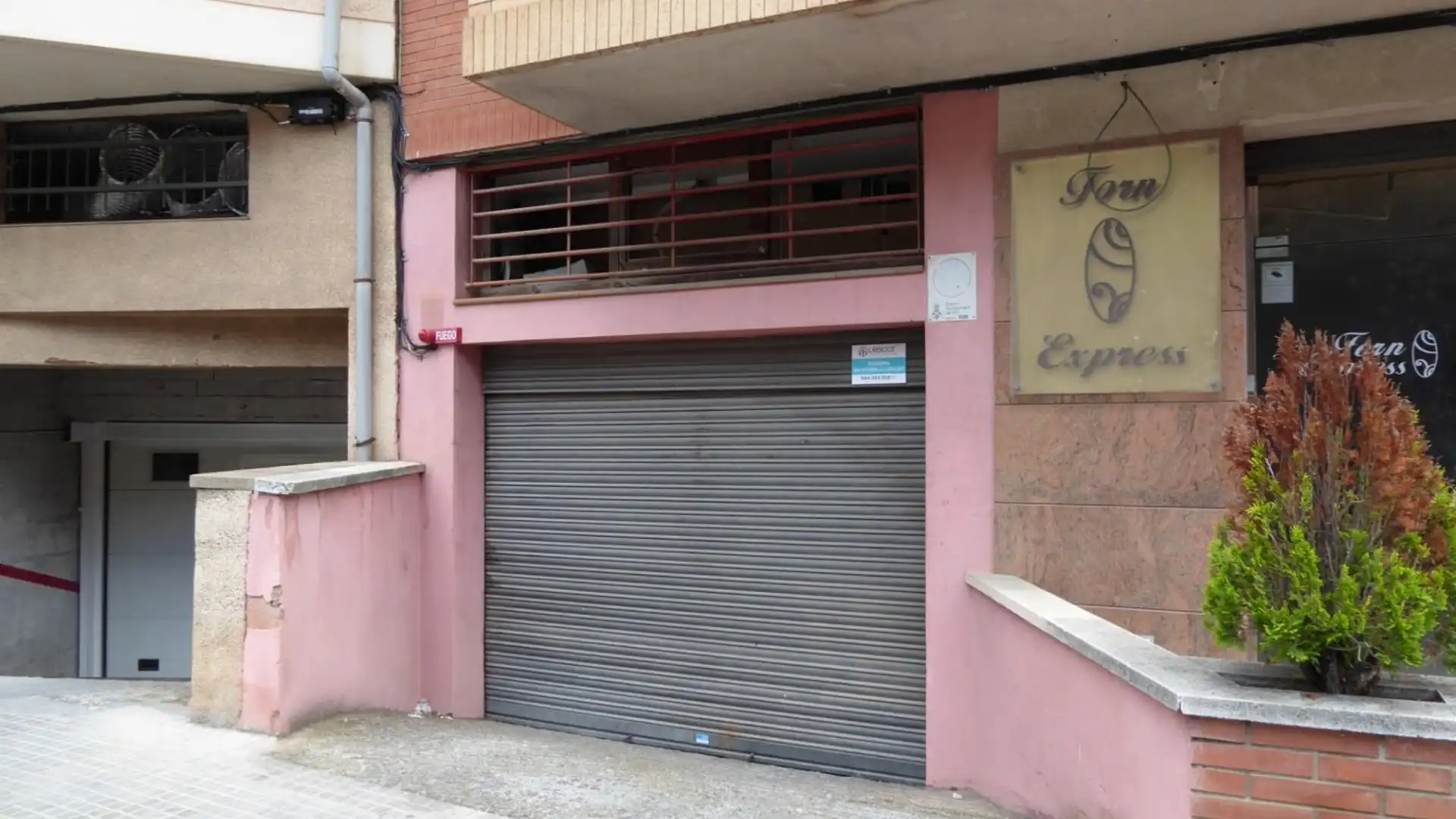 Vista exterior de Garaje de alquiler en Vic