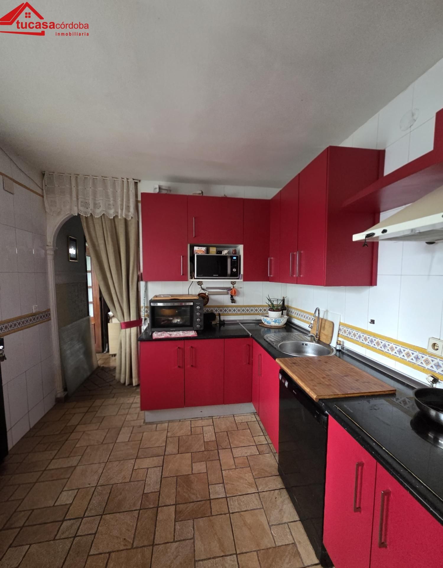 Cuina de Casa o xalet en venda en  Córdoba Capital amb Aire condicionat, Terrassa i Traster