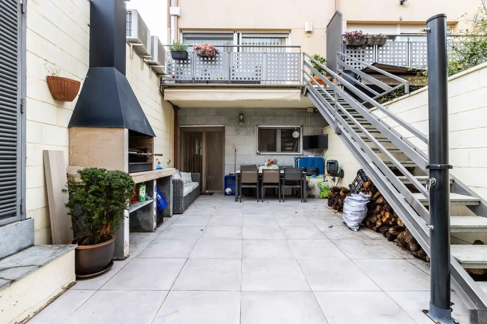 Terraza de Casa o chalet en venta en Castellar del Vallès con Aire acondicionado, Calefacción y Jardín privado