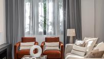 Living room of Flat for sale in  Madrid Capital  with Air Conditioner, Heating and Furnished