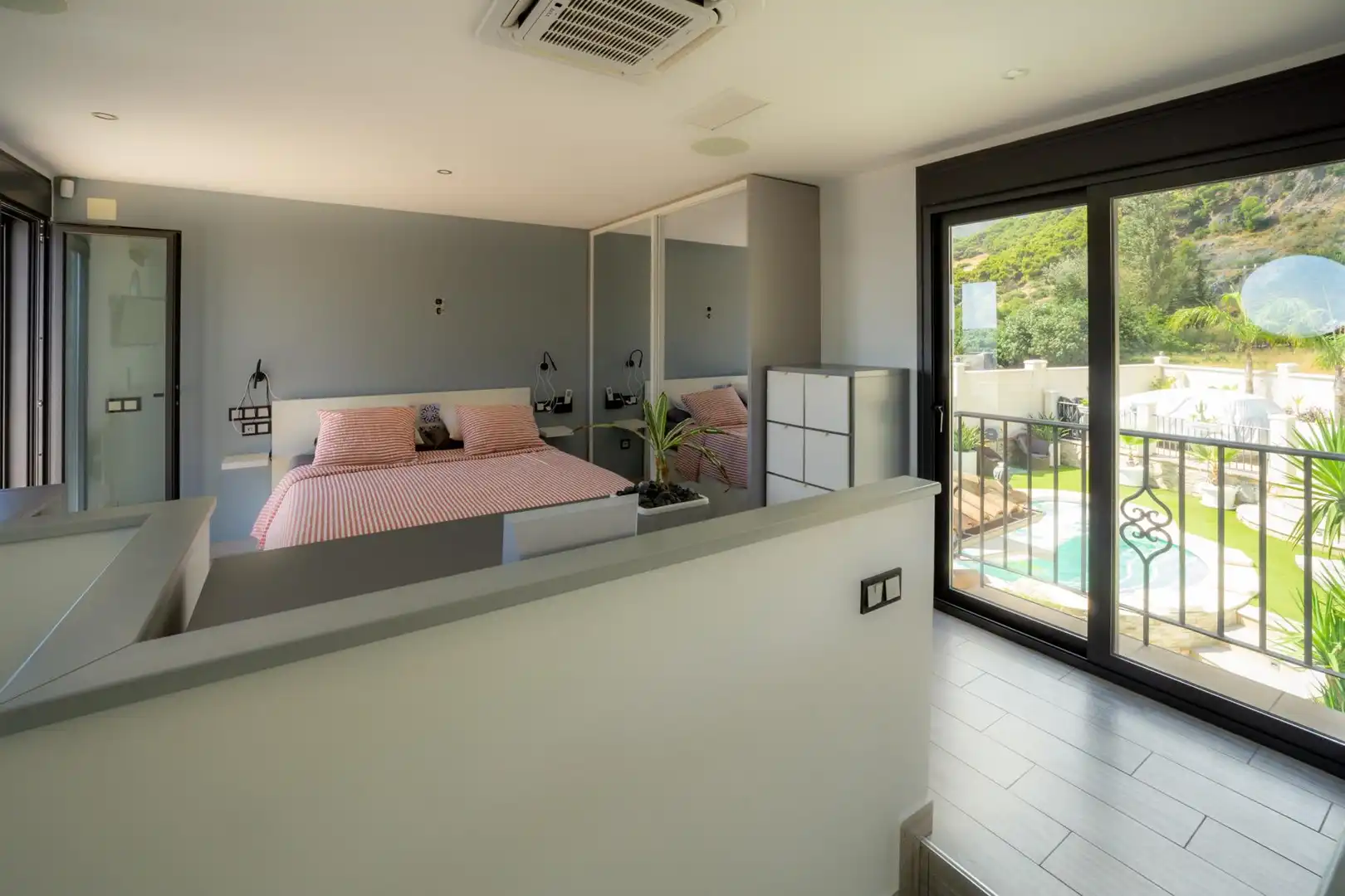 Dormitori de Casa o xalet en venda en Casarabonela amb Calefacció, Jardí privat i Terrassa